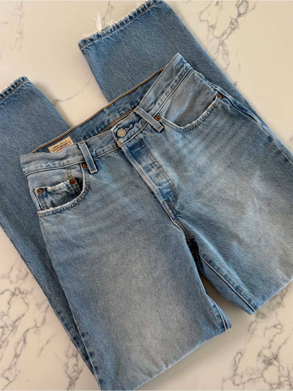Levi's 501 '90s Jeans - Look Downhill (Light Wash) - Size 27x32 - Picture 2 of 9